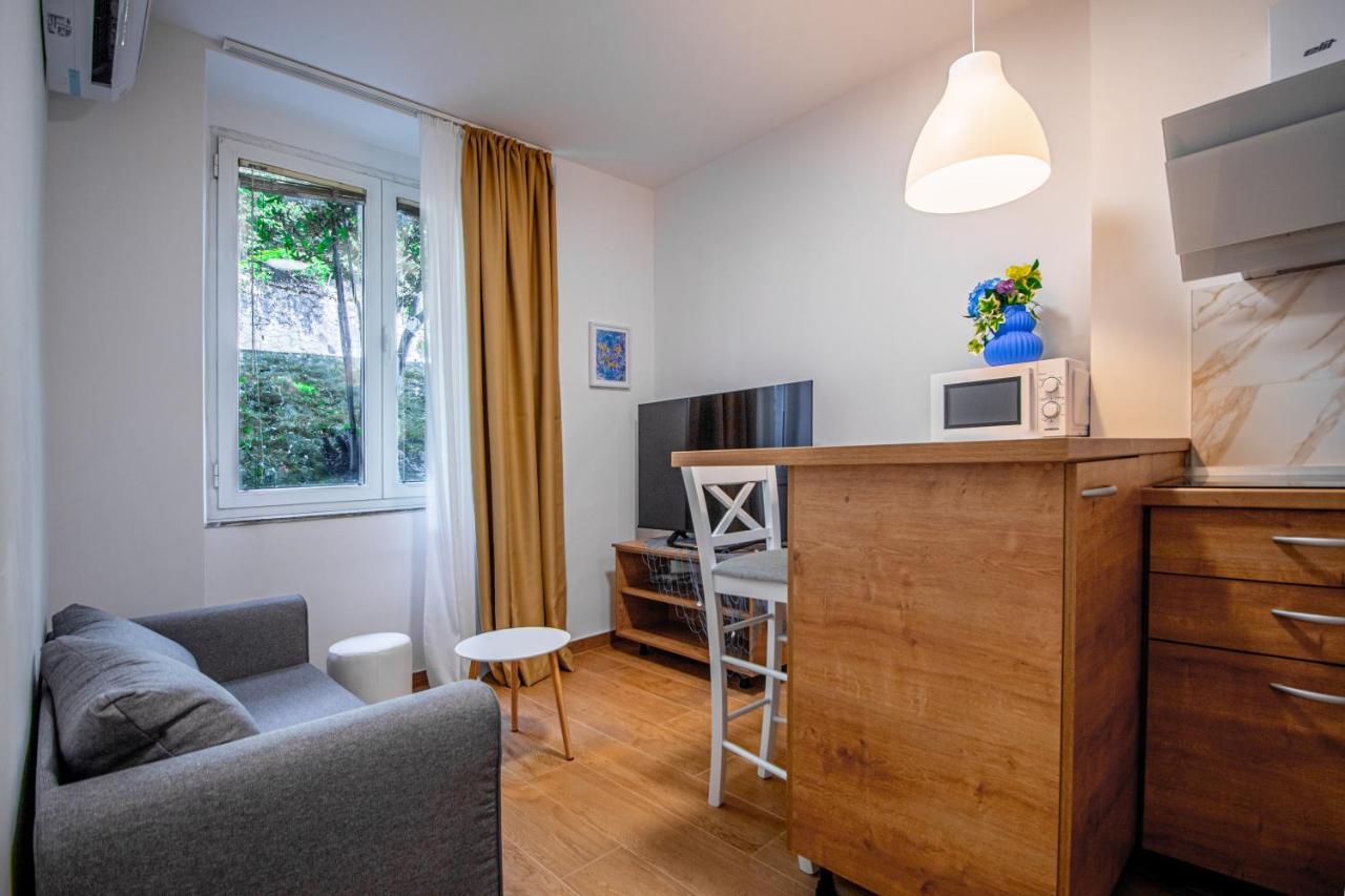 Apartments Euphoria East 리예카 외부 사진